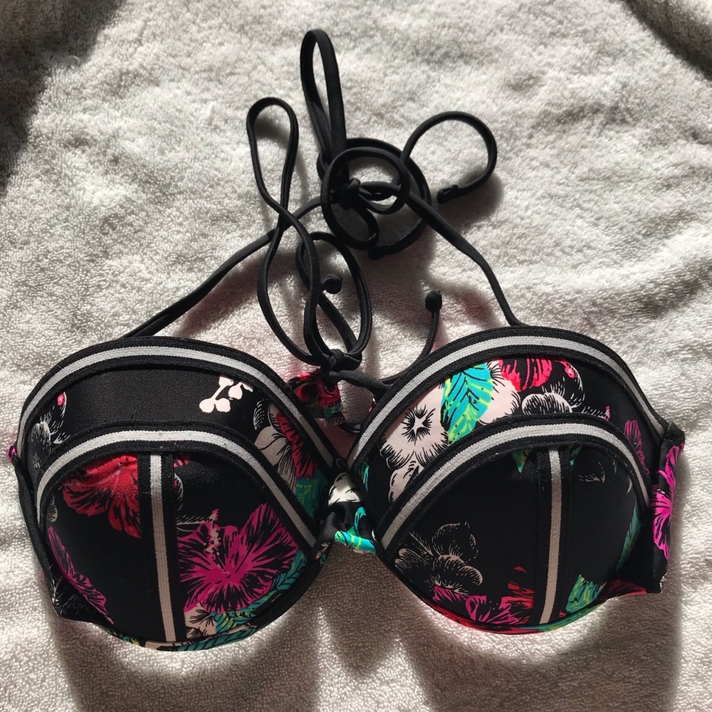 Xhiliration large Bikini swim top